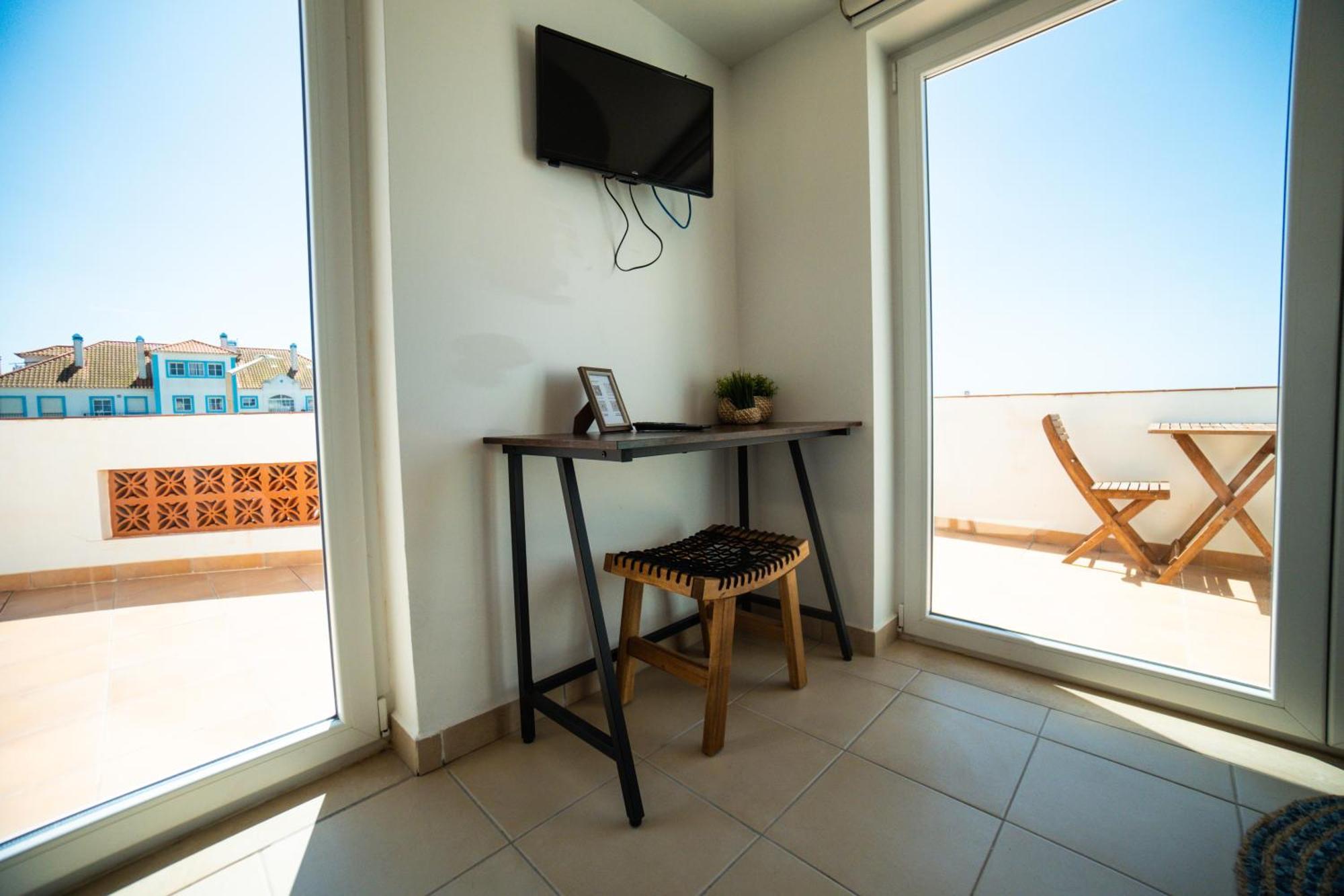 Alex Surf Hostel Baleal Luaran gambar