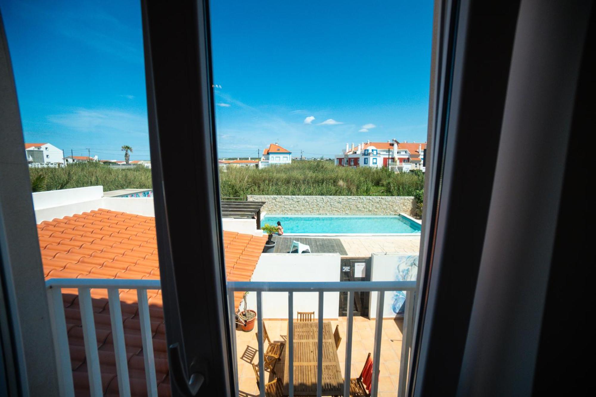 Alex Surf Hostel Baleal Luaran gambar