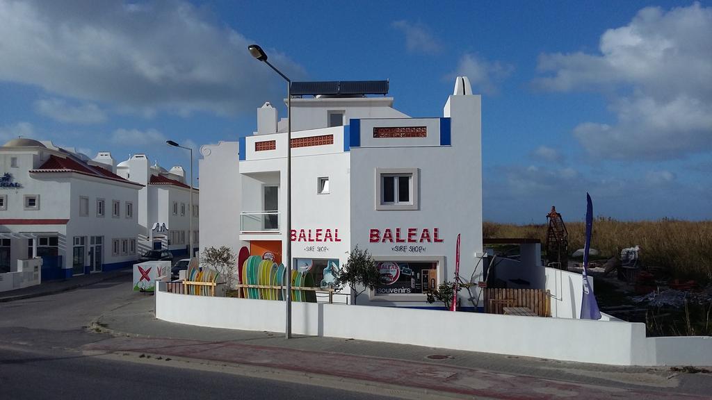 Alex Surf Hostel Baleal Luaran gambar
